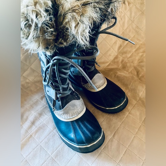 Sorel Joan Of Arctic Boots Color Major & Dark Stone - Picture 7 of 13